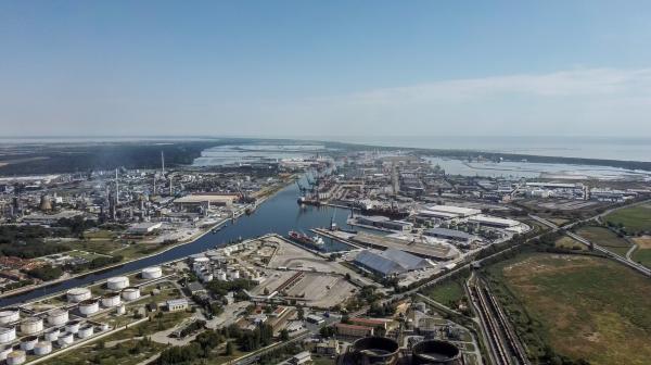 IL PORTO DI RAVENNA: HUB LOGISTICO ED ENERGETICO DEL FUTURO
