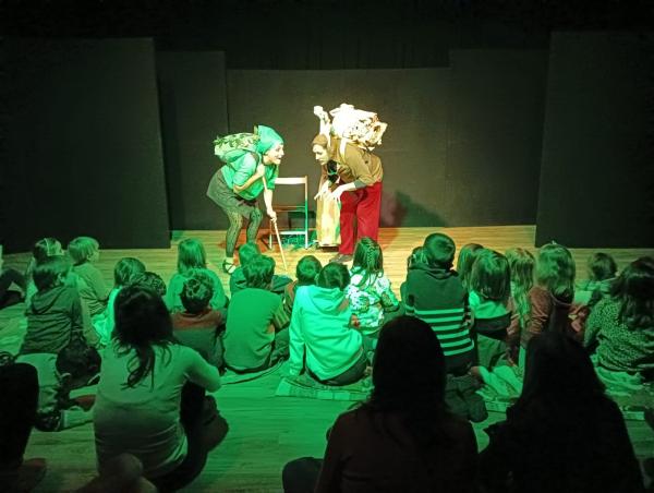 FIABE A TEATRO: LA CHIOCCIOLA O LA TARTARUGA?