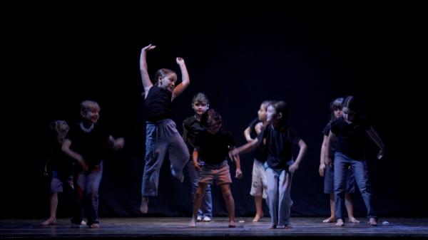DANZA GRADO 2- DANZA CONTEMPORANEA E CLASSICA