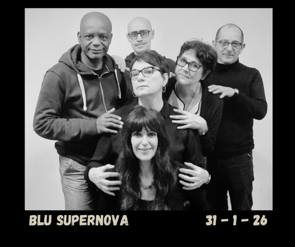 BLU SUPERNOVA - IN CONCERTO