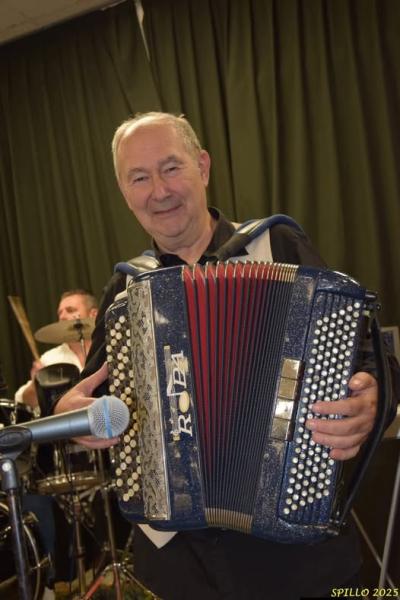 Domenica 12  Aprile 2026 FESTA del CLIENTE. Torna  l Orchestra di TIZIANO GHINAZZI