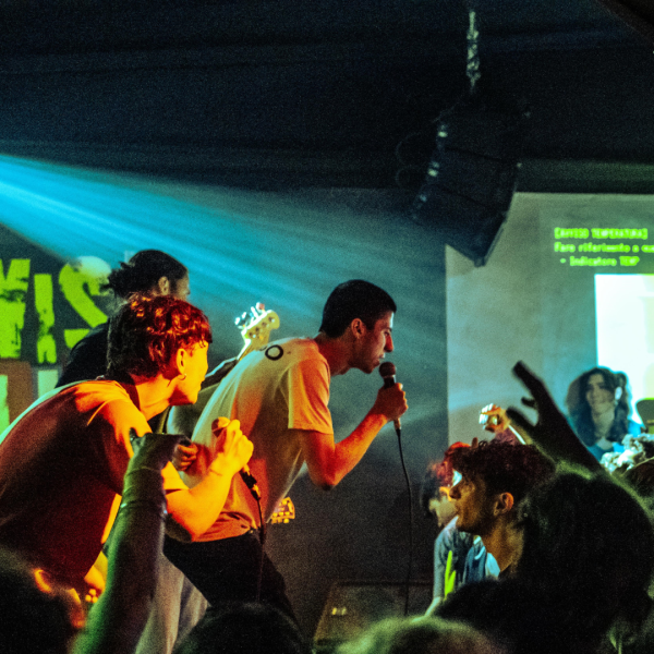 OLLARAUND in concerto. Hip Hop e Rap da Roma a Torino + Gillet guest