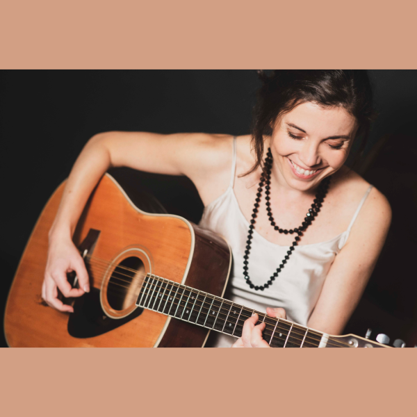 Liana Marino live