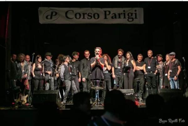 The Mysterious sBand in concert