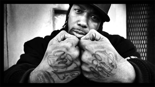 MC EIHT in concerto