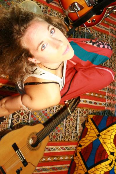 ANNA LUPPI - Live alla Mostra Mercato Usato da Collezione DISCO E DVD