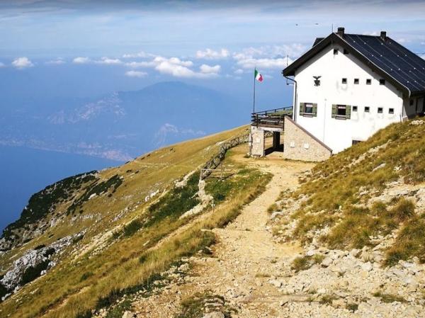 Arcibaldo #44: la Valle delle Nogare e il Rifugio Telegrafo