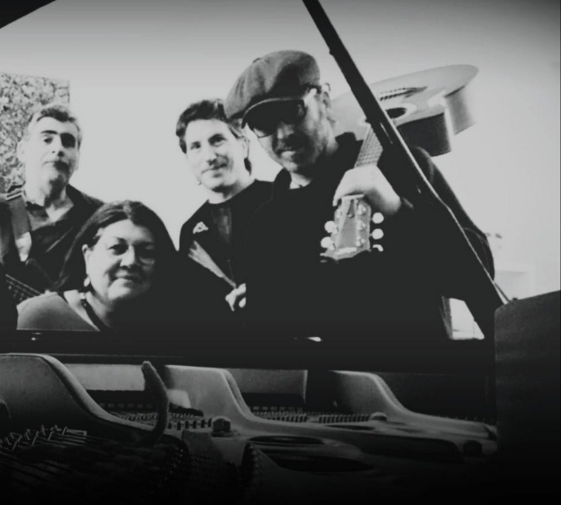 CONCERTO con BANDA BLACK NOTES on the RIVER