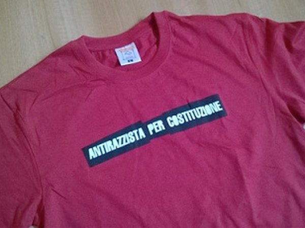 T-shirt "Antirazzista per Costituzione"