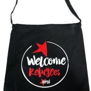 Shopper Welcome Refugees